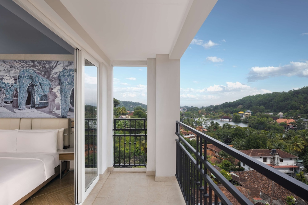 Radisson Hotel Kandy — Hotel rooms in Kandy