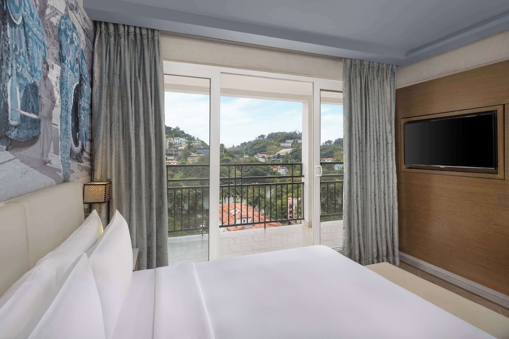 Radisson Hotel Kandy — Hotel rooms in Kandy