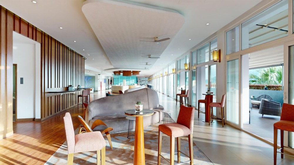 Radisson Hotel Kandy — Restaurant & bars in Kandy