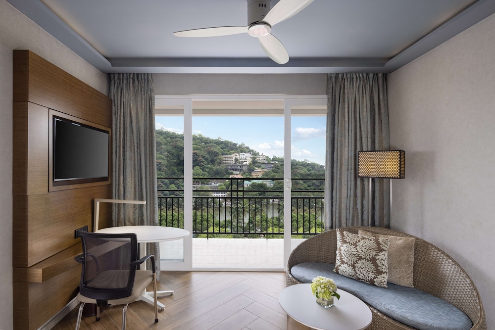 Radisson Hotel Kandy — Hotel rooms in Kandy