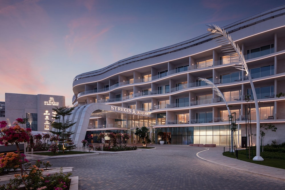The St. Regis Al Mouj Muscat Resort — Hotel building in Muscat, Muscat