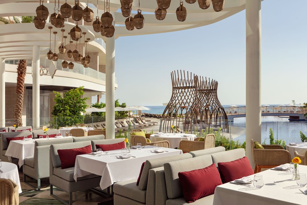 The St. Regis Al Mouj Muscat Resort — Restaurant & bars in Muscat, Muscat