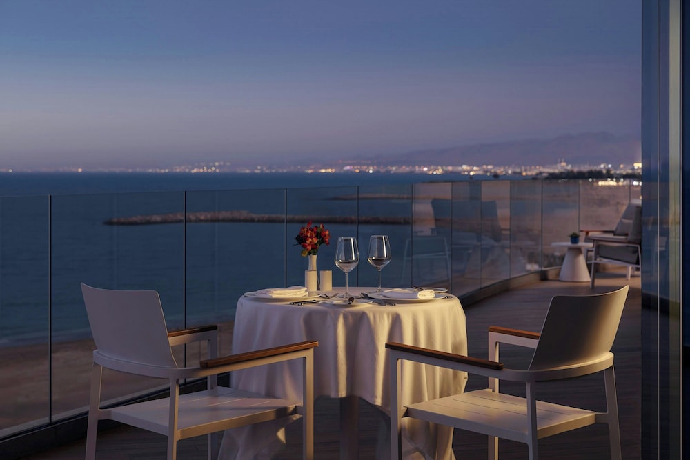 The St. Regis Al Mouj Muscat Resort — Restaurant & bars in Muscat, Muscat