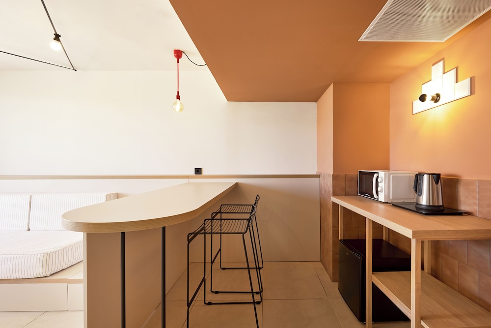 tent Calvia Beach — Rooms in Magaluf, Balearic Islands