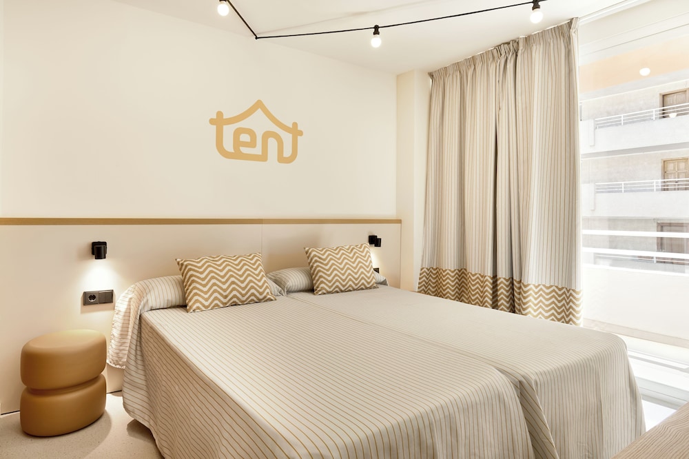 tent Calvia Beach — Rooms in Magaluf, Balearic Islands