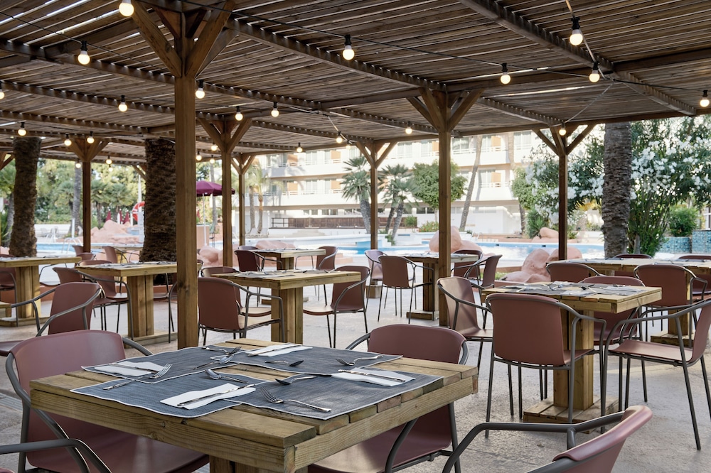 tent Calvia Beach — Restaurant in Magaluf, Balearic Islands