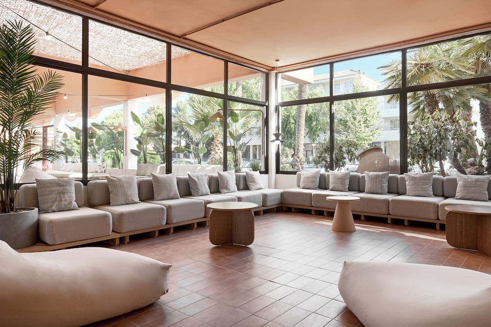 tent Calvia Beach — Shared spaces in Magaluf, Balearic Islands