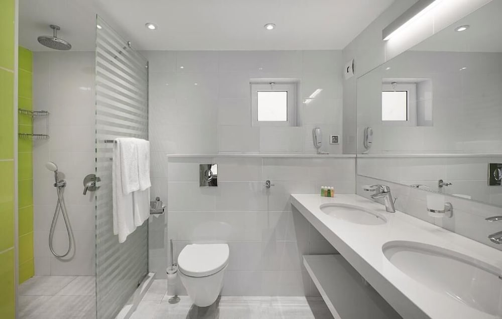 Forest Beach Hotel — Hotel rooms in Primorsko, Burgas Region