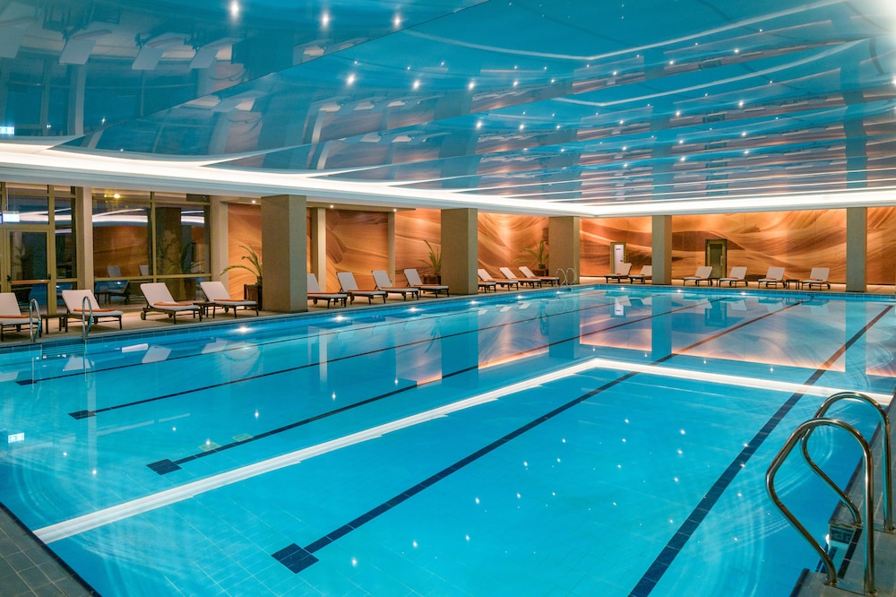 Palace Hotel - Sunny Day Resort — Swimming pool in Varna, Varna Region