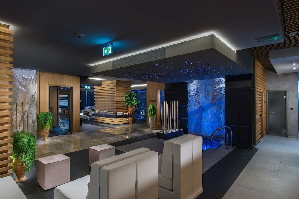 Palace Hotel - Sunny Day Resort — Spa in Varna, Varna Region