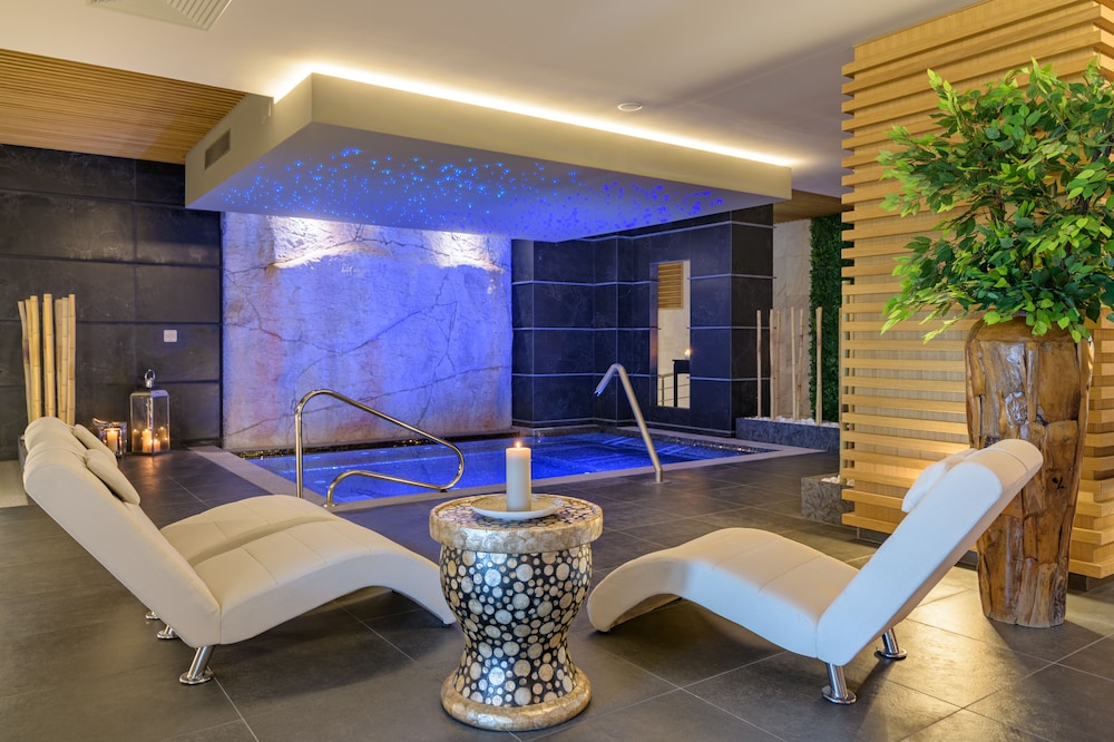 Palace Hotel - Sunny Day Resort — Spa in Varna, Varna Region