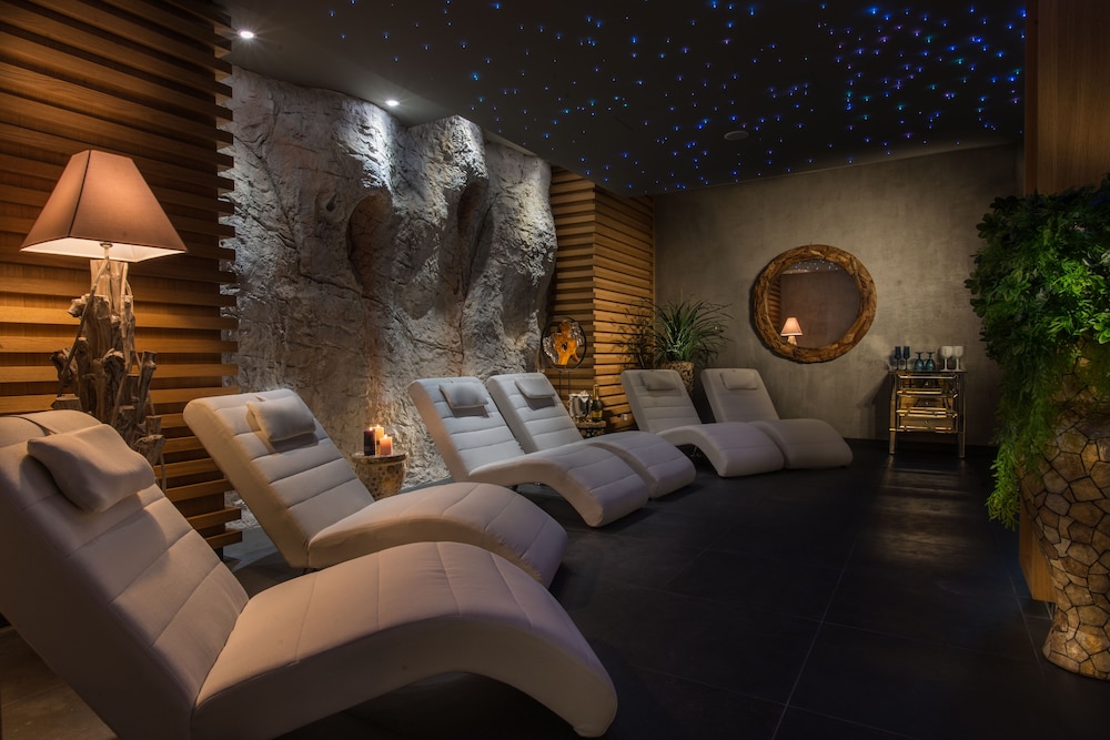 Palace Hotel - Sunny Day Resort — Spa in Varna, Varna Region