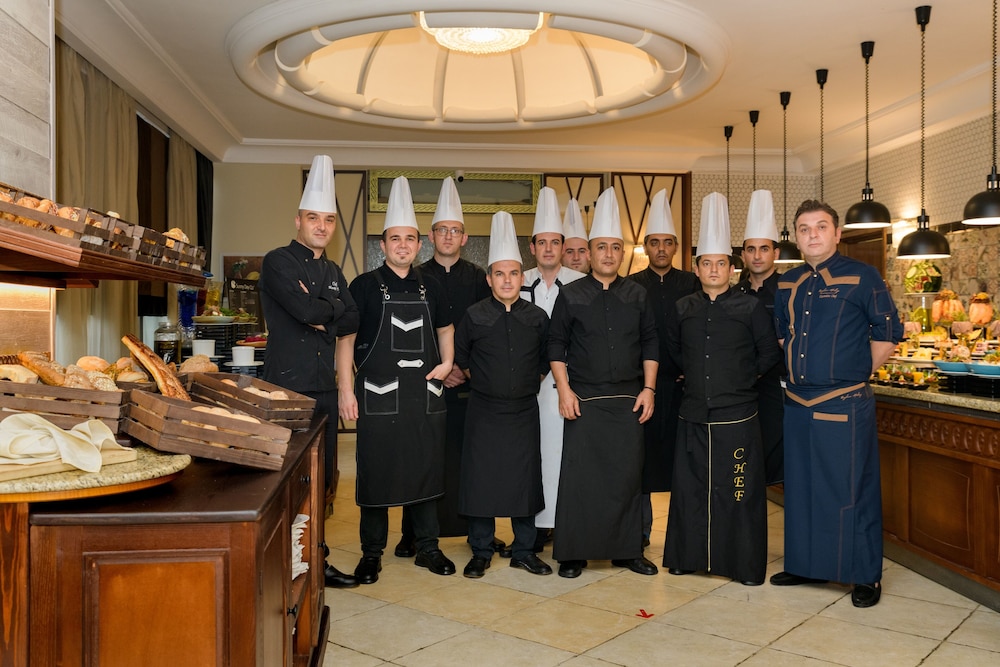Palace Hotel - Sunny Day Resort — Restaurant & bars in Varna, Varna Region