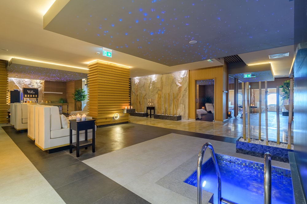 Palace Hotel - Sunny Day Resort — Spa in Varna, Varna Region