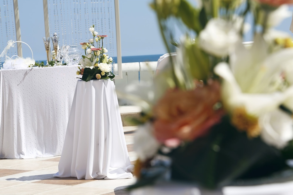 Palace Hotel - Sunny Day Resort — Restaurant & bars in Varna, Varna Region