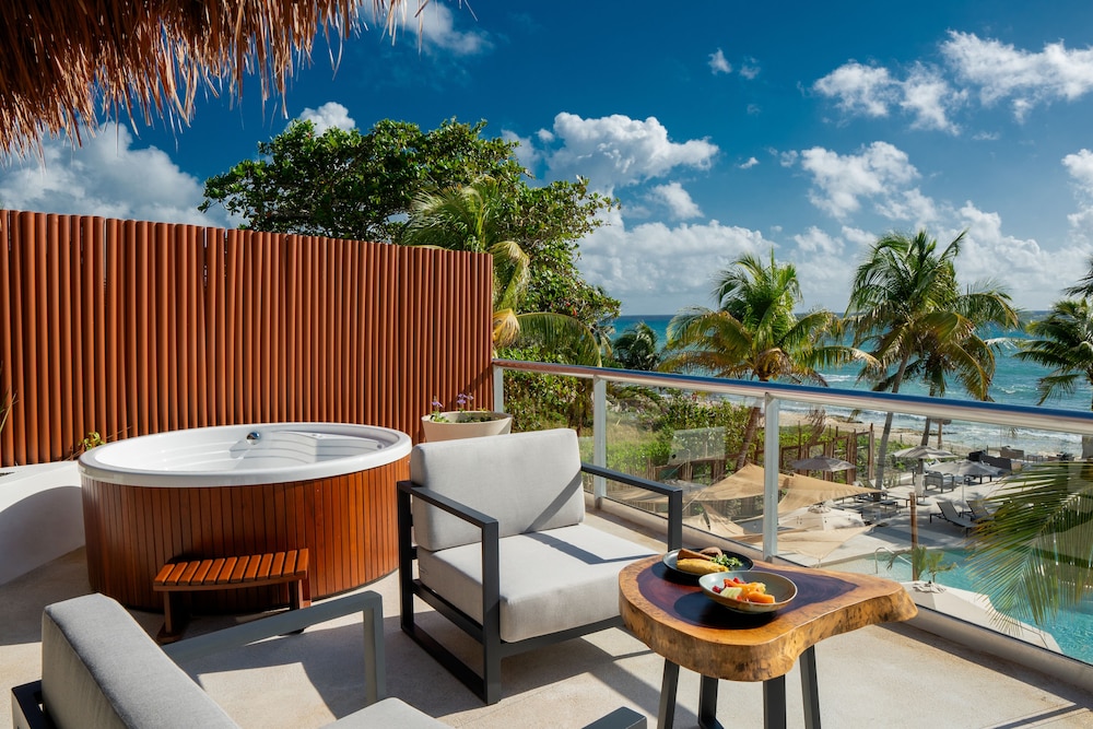 The Beachfront by The Fives Hotels - A la Carte All Inclusive Adults Only — Hotel rooms in Playa del Carmen, Quintana Roo