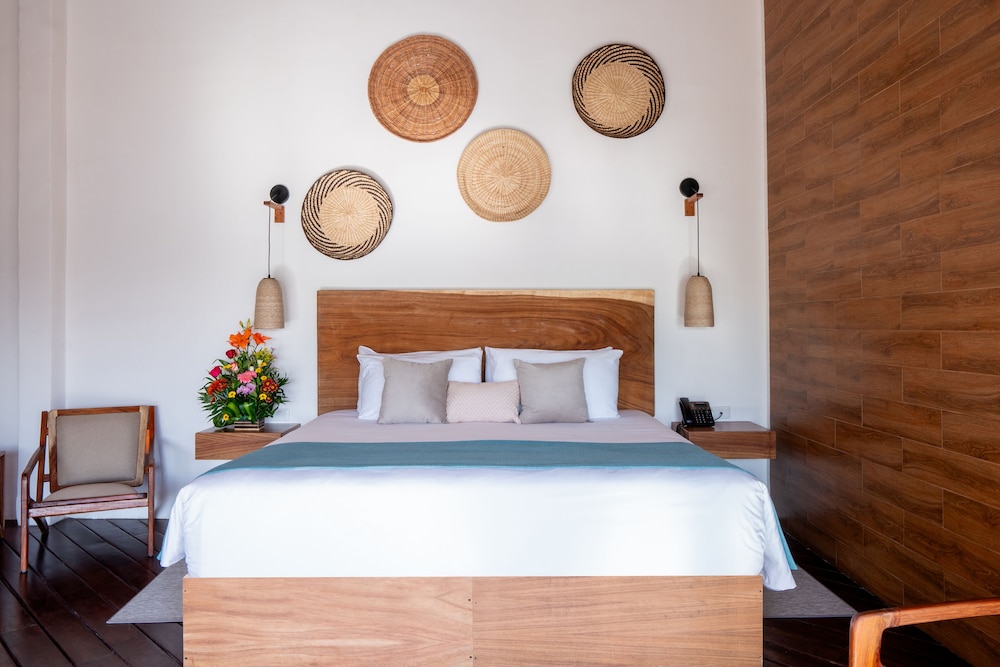 The Beachfront by The Fives Hotels - A la Carte All Inclusive Adults Only — Hotel rooms in Playa del Carmen, Quintana Roo