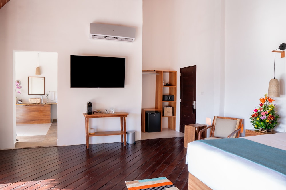 The Beachfront by The Fives Hotels - A la Carte All Inclusive Adults Only — Hotel rooms in Playa del Carmen, Quintana Roo