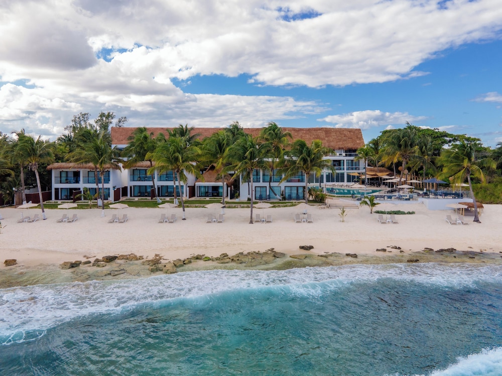 The Beachfront by The Fives Hotels - A la Carte All Inclusive Adults Only — Beach in Playa del Carmen, Quintana Roo