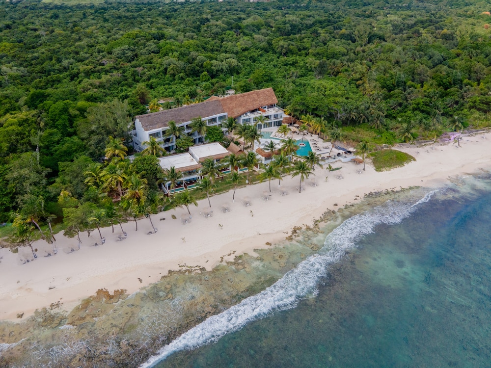 The Beachfront by The Fives Hotels - A la Carte All Inclusive Adults Only — Beach in Playa del Carmen, Quintana Roo