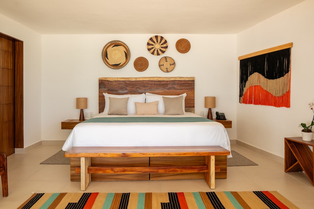 The Beachfront by The Fives Hotels - A la Carte All Inclusive Adults Only — Hotel rooms in Playa del Carmen, Quintana Roo