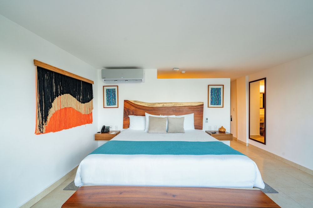 The Beachfront by The Fives Hotels - A la Carte All Inclusive Adults Only — Hotel rooms in Playa del Carmen, Quintana Roo