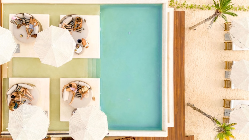 Hyatt Vivid Grand Island Cancun Adults Only All-Inclusive — Swimming pool in Cancun, Quintana Roo