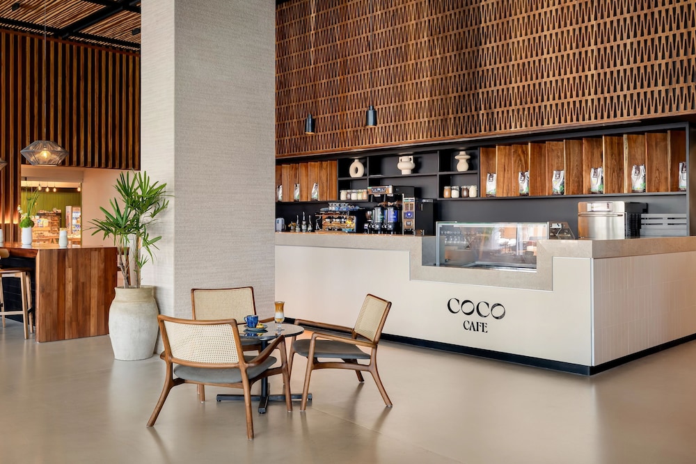 Hyatt Vivid Grand Island Cancun Adults Only All-Inclusive — Restaurant & bars in Cancun, Quintana Roo