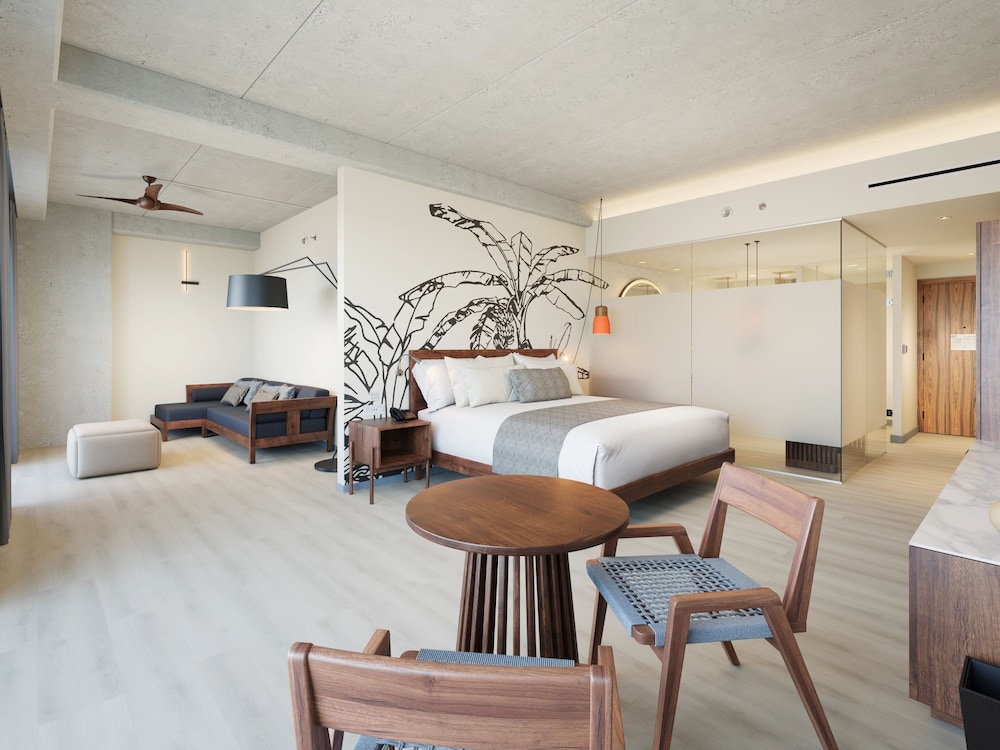 Hyatt Vivid Grand Island Cancun Adults Only All-Inclusive — Hotel rooms in Cancun, Quintana Roo