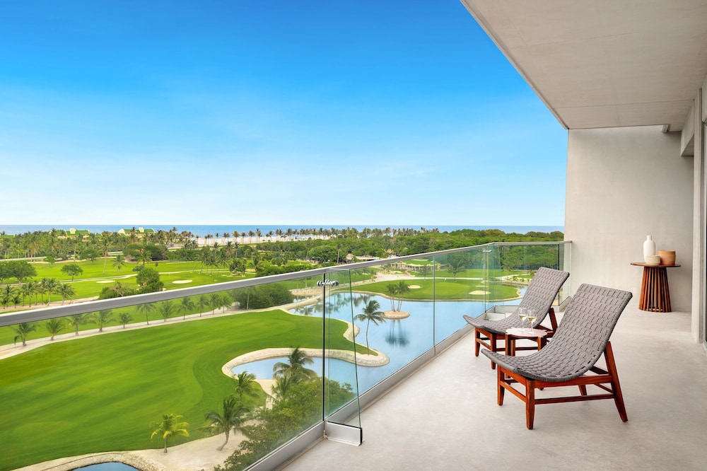 Hyatt Vivid Grand Island Cancun Adults Only All-Inclusive — Sports & recreation in Cancun, Quintana Roo