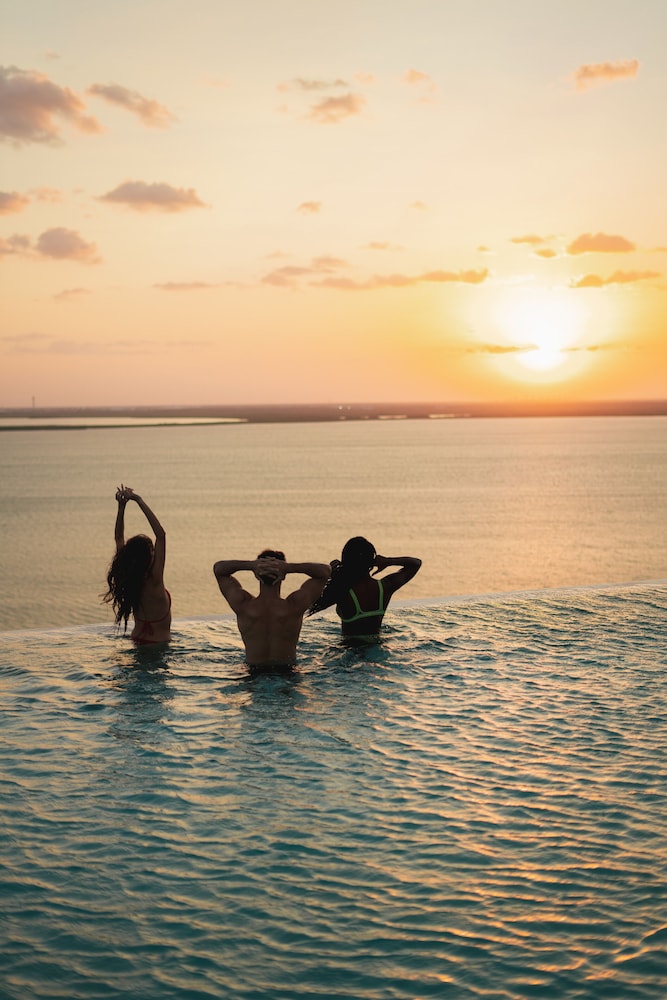 Hyatt Vivid Grand Island Cancun Adults Only All-Inclusive — Swimming pool in Cancun, Quintana Roo