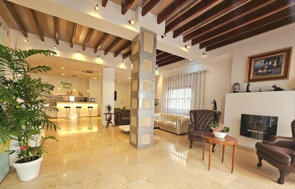 Hotel Clopy Rocamar — Hotel building in Benidorm, Valencian Community