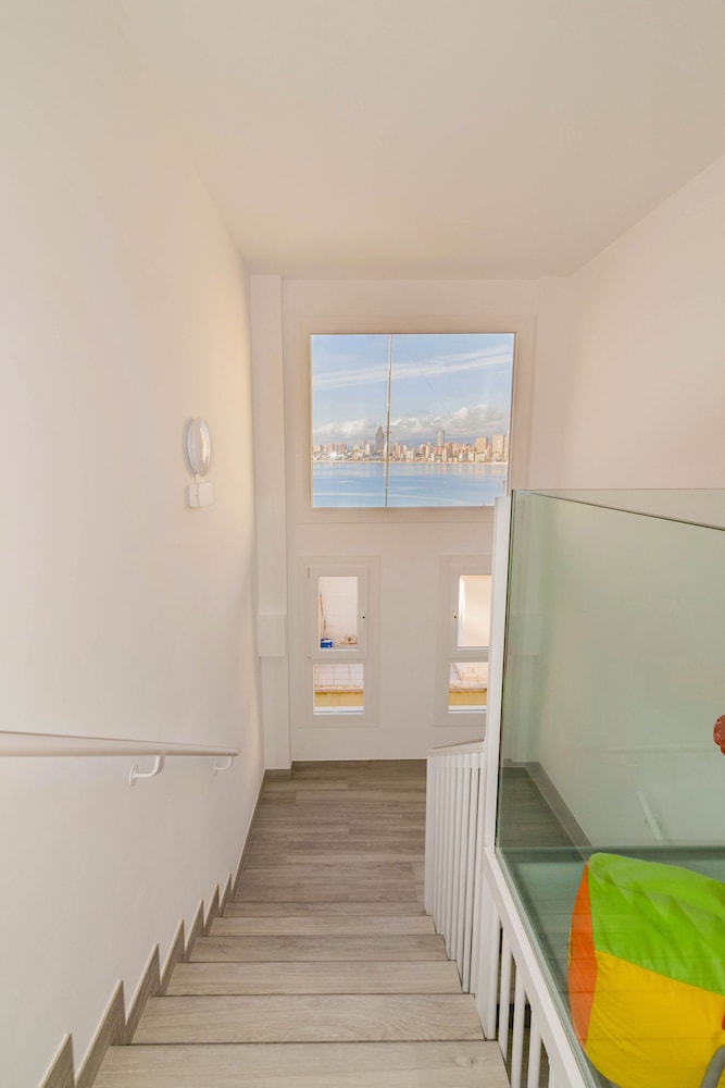 Hotel Clopy Rocamar — Hotel rooms in Benidorm, Valencian Community