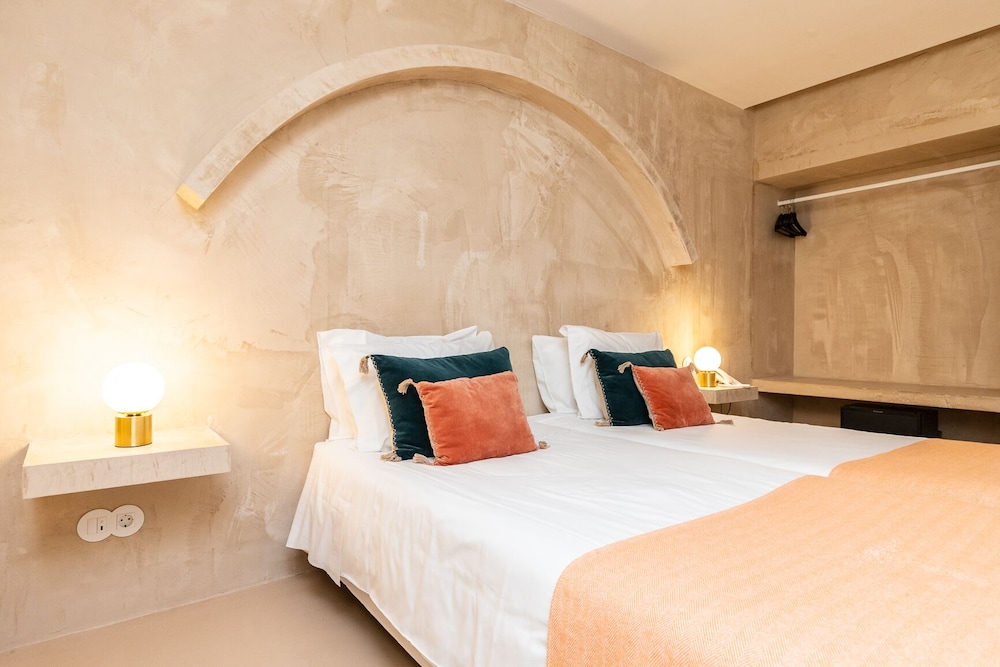 Casablanca Unique Hotel — Hotel rooms in Monte Gordo, Faro