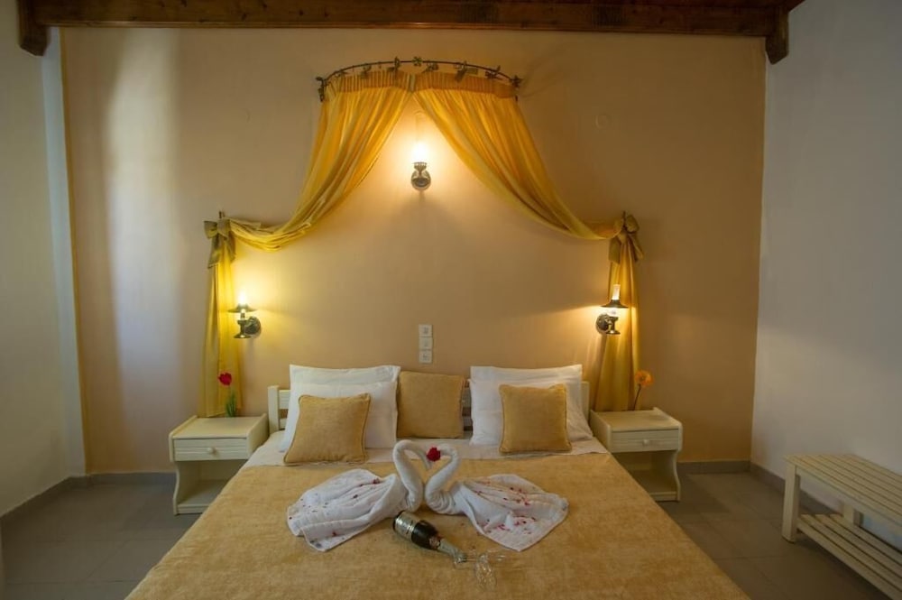 Anagenessis Village — Hotel rooms in Kalamaki (Zakynthos), Ionian Islands