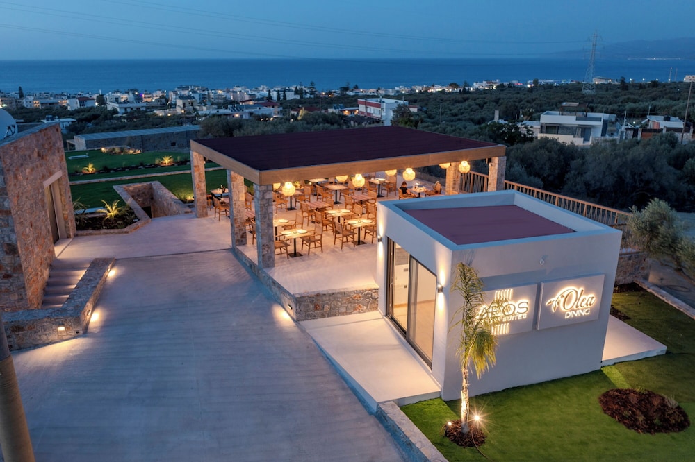 Deos Luxury Suites — Restaurant & bars in Hersonissos