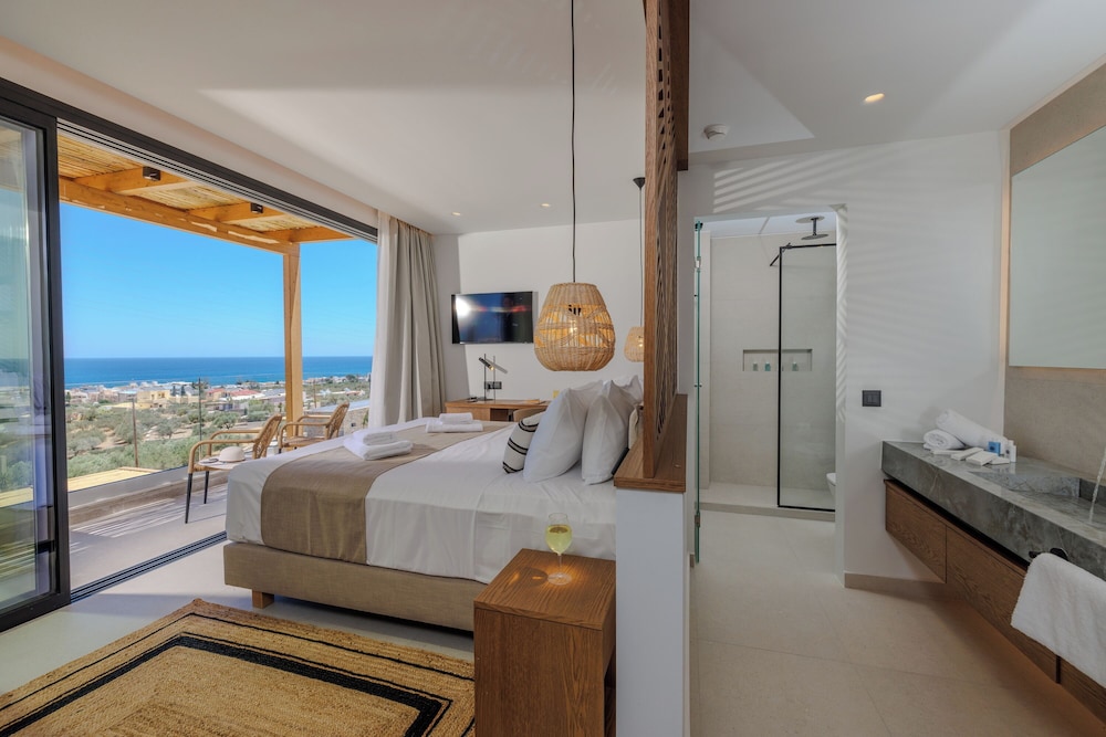 Deos Luxury Suites — Hotel rooms in Hersonissos