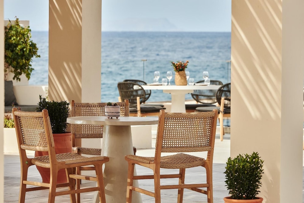 Vasia Sea Retreat - Adults Only. — Restaurant & bars in Sissi
