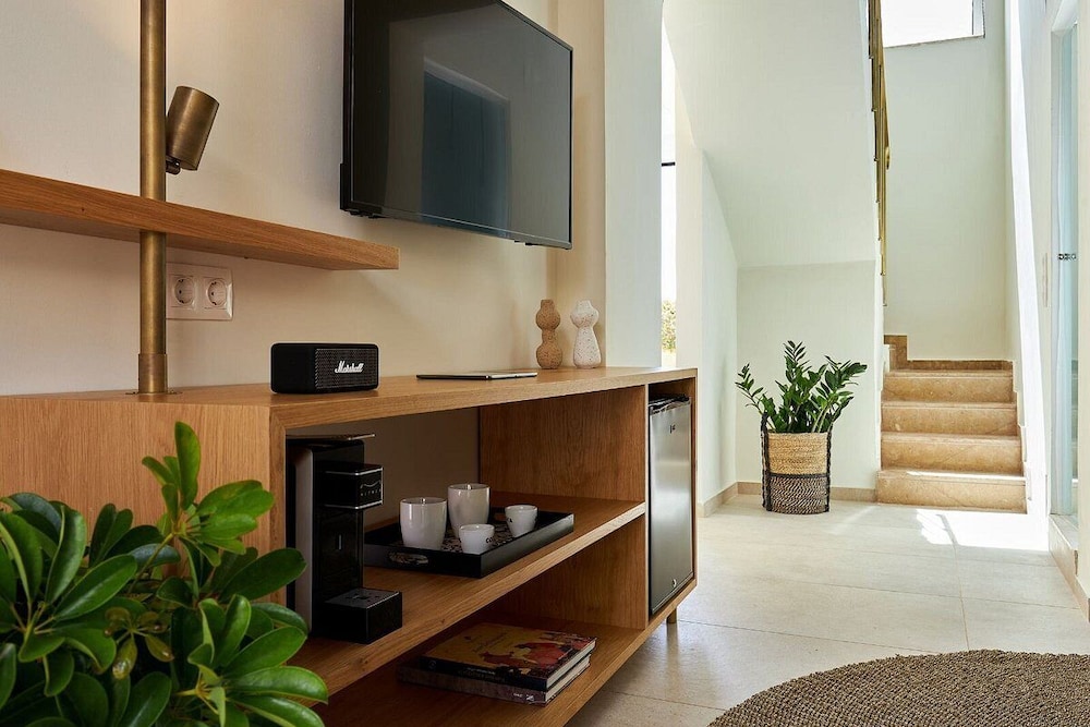 Vasia Sea Retreat - Adults Only. — Hotel rooms in Sissi