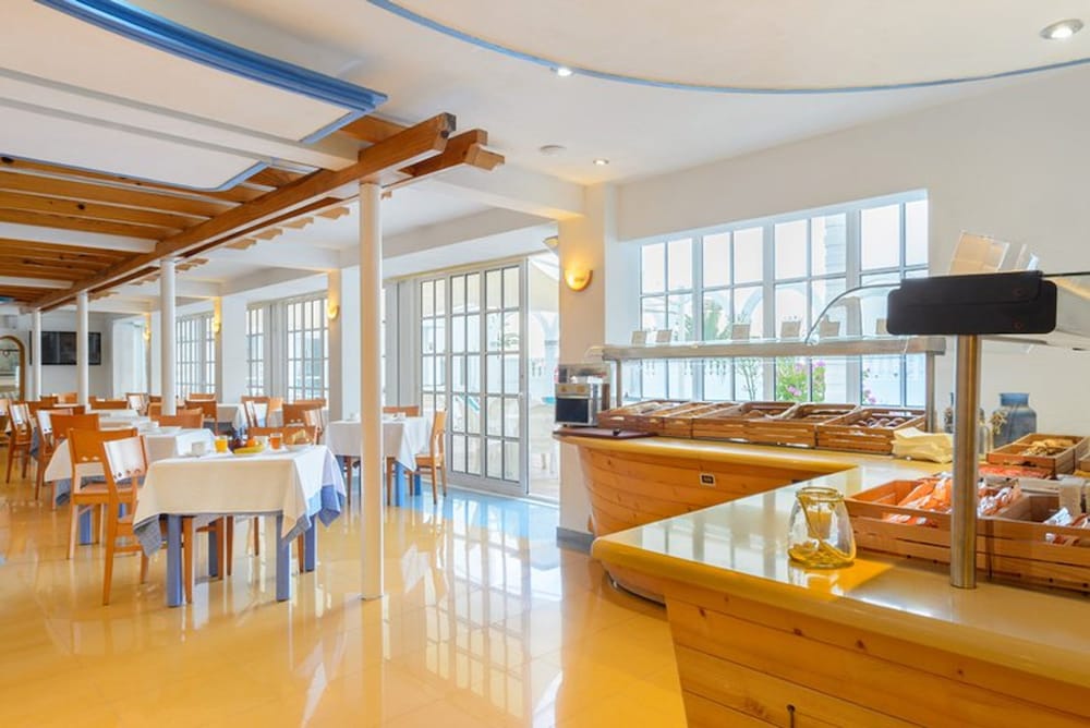 Apartamentos Vibra Panoramic — Restaurant & bars in Ibiza Town, Balearic Islands