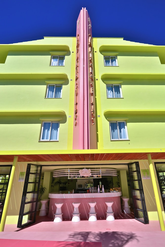 Tropicana Ibiza Suites - Adults Only — Hotel building in Playa d'en Bossa, Balearic Islands