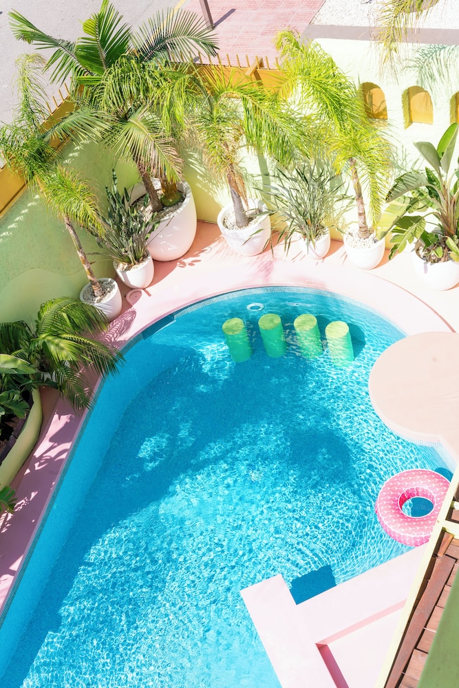 Tropicana Ibiza Suites - Adults Only — Swimming pool in Playa d'en Bossa, Balearic Islands