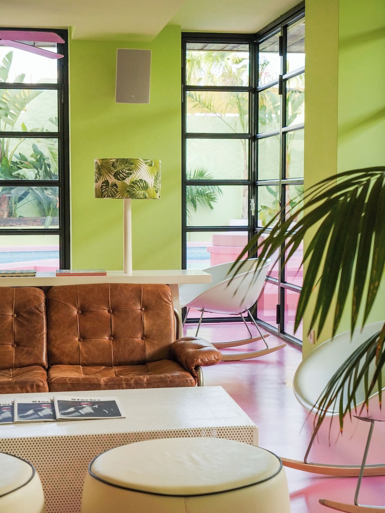 Tropicana Ibiza Suites - Adults Only — Hotel rooms in Playa d'en Bossa, Balearic Islands