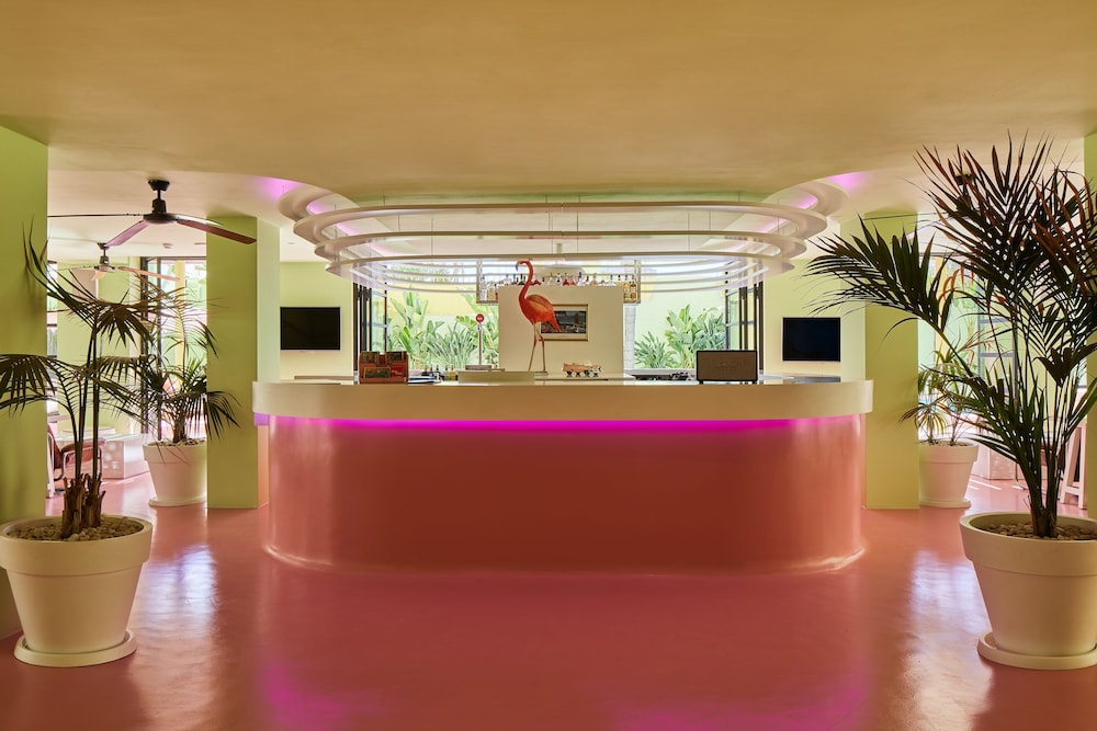Tropicana Ibiza Suites - Adults Only — Restaurant & bars in Playa d'en Bossa, Balearic Islands