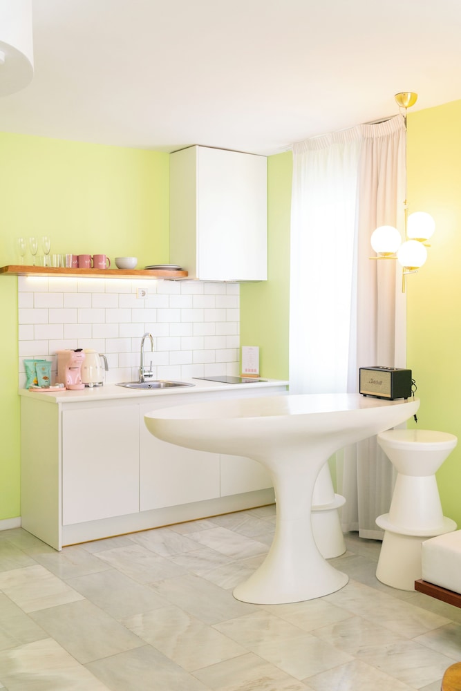 Tropicana Ibiza Suites - Adults Only — Hotel rooms in Playa d'en Bossa, Balearic Islands