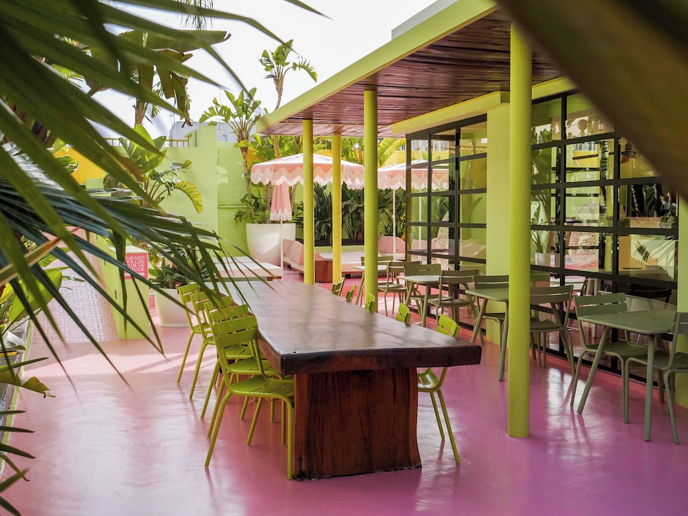 Tropicana Ibiza Suites - Adults Only — Restaurant & bars in Playa d'en Bossa, Balearic Islands
