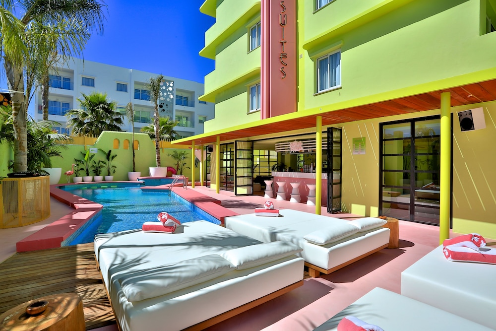 Tropicana Ibiza Suites - Adults Only — Swimming pool in Playa d'en Bossa, Balearic Islands