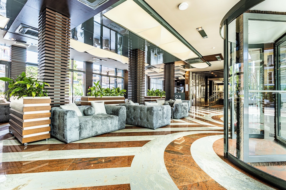 Galeon Residence & SPA Hotel — Hotel building in Sunny Beach, Burgas Region