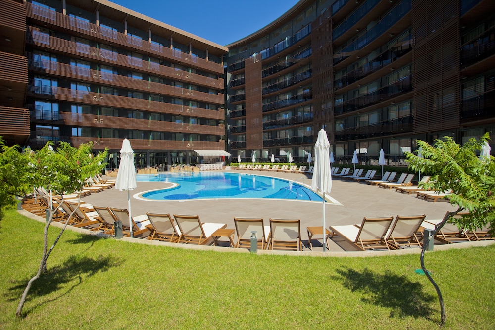 Galeon Residence & SPA Hotel — Swimming pool in Sunny Beach, Burgas Region