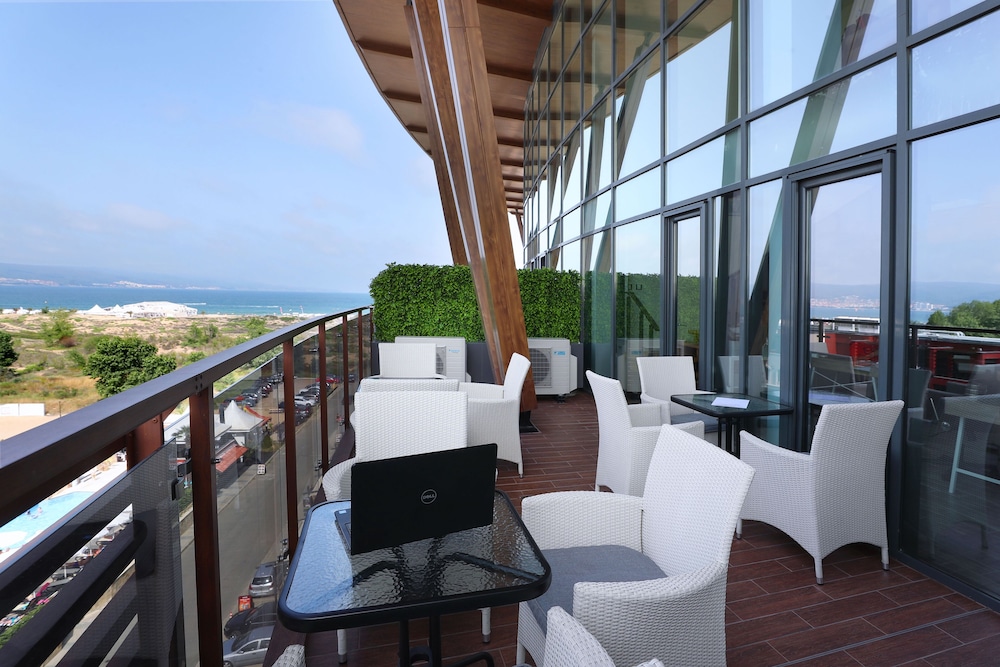 Galeon Residence & SPA Hotel — Restaurant & bars in Sunny Beach, Burgas Region